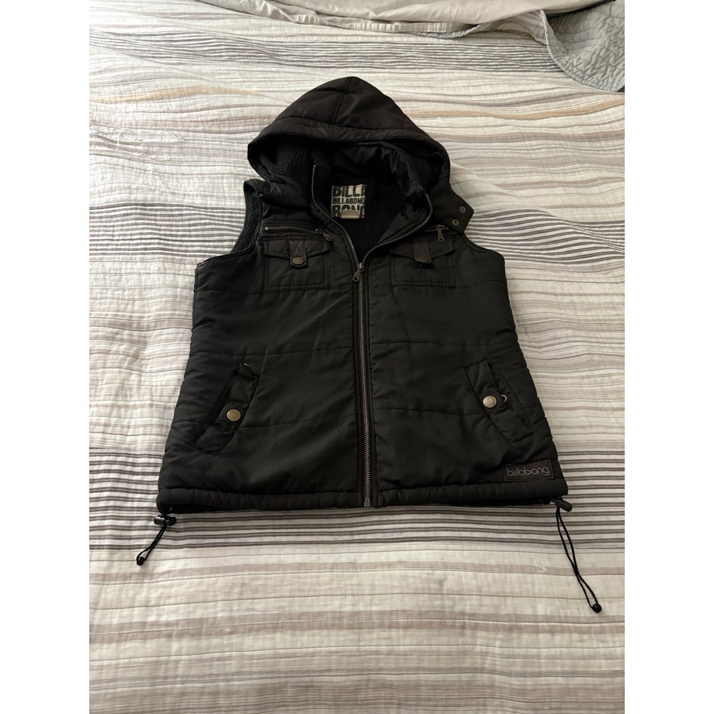 Vintage Y2K Billabong White Fur Trim Hood Cargo Pocket Quilted Puffer Vest Bella